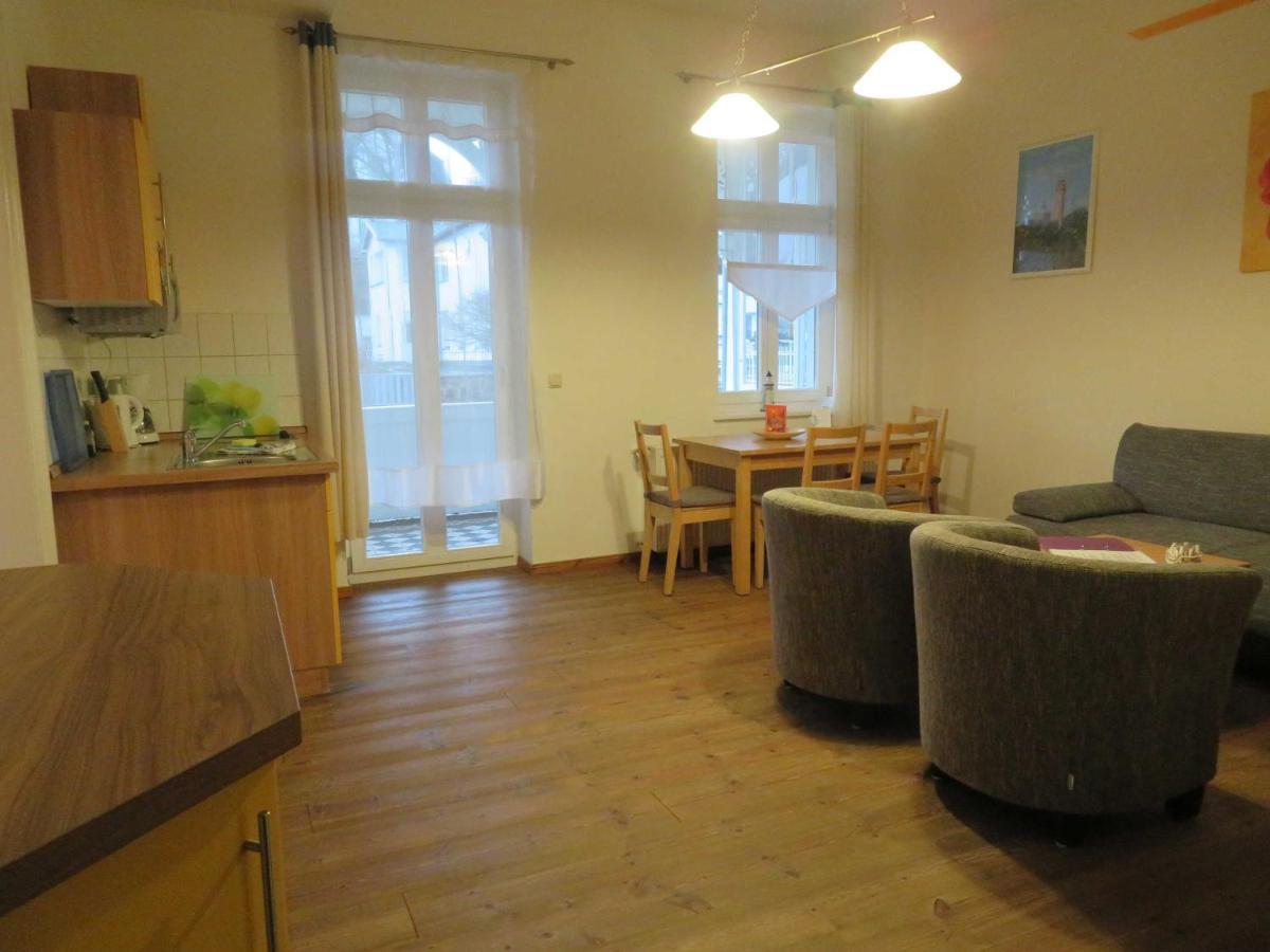 Pension Waldrose Sellin  Room photo